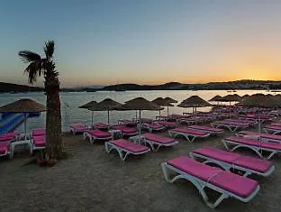 Cesars Bodrum Suites & Boutique location